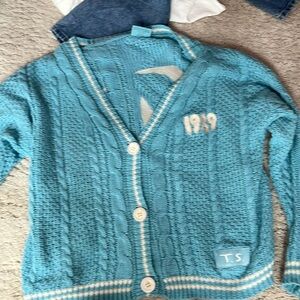 taylor swift 1989 cardigan
